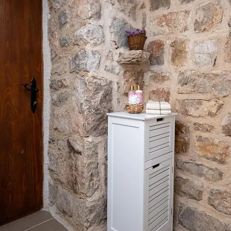 Didovi Dvori * Seline