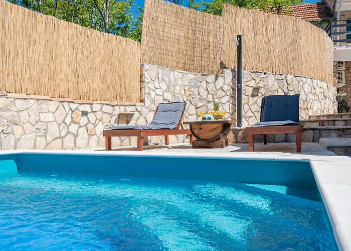 Didovi Dvori * Seline